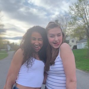 Meet your Posher, Hayley